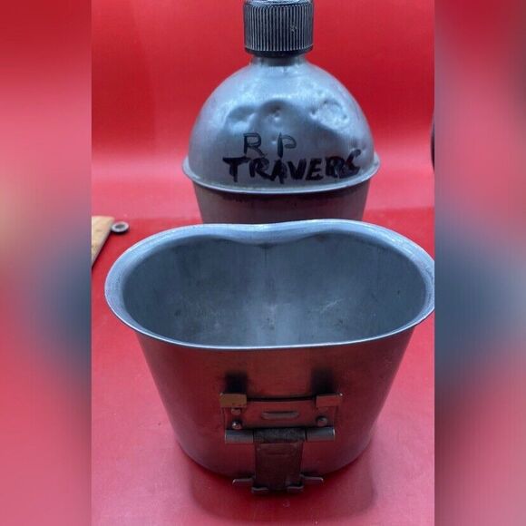 Vintage WW2 1944 Canteen With Cup Belt Holder Military 24 Oz SM Co - Picture 4 of 6